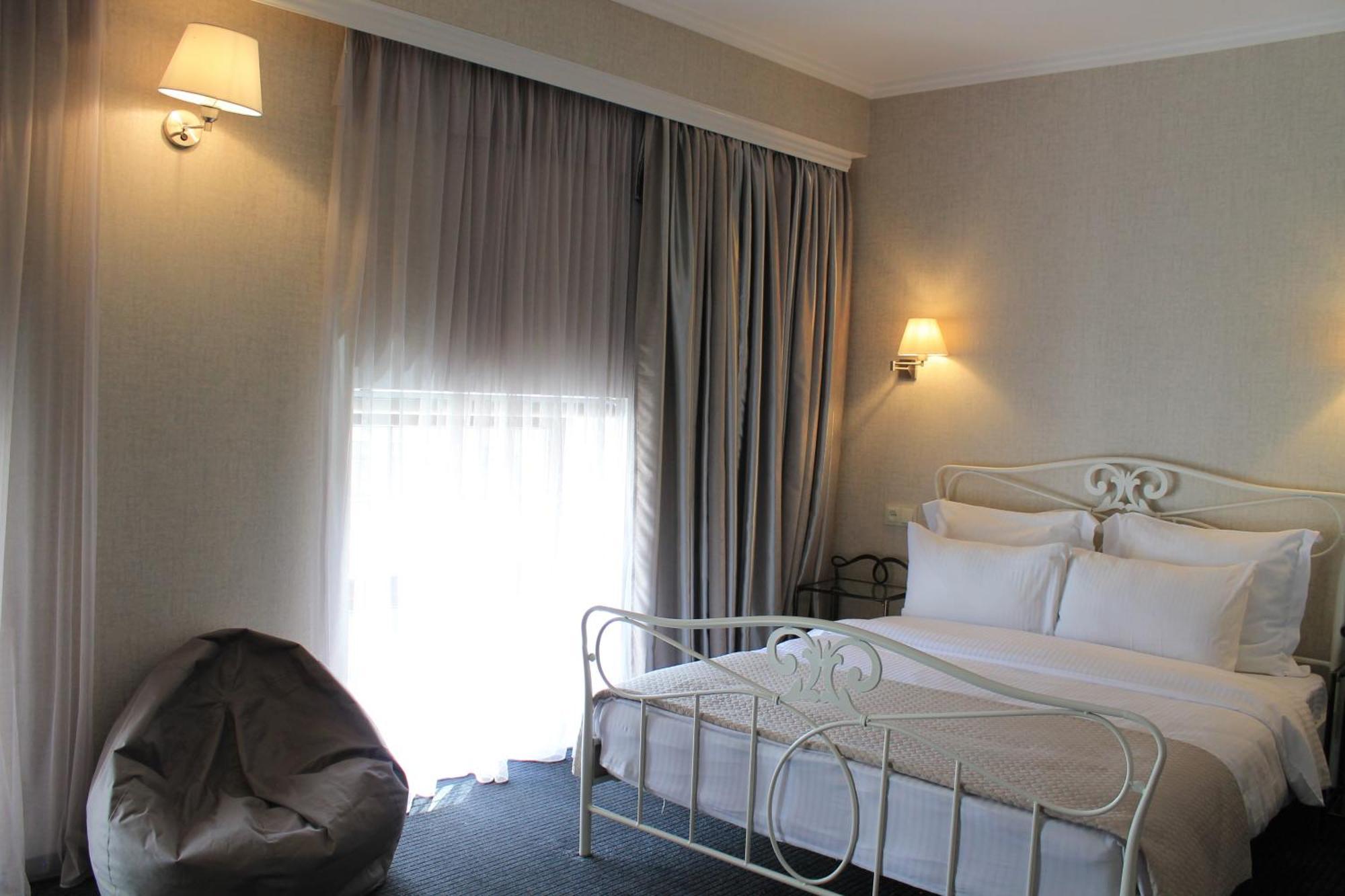 Redline Hotel 第比利斯 外观 照片